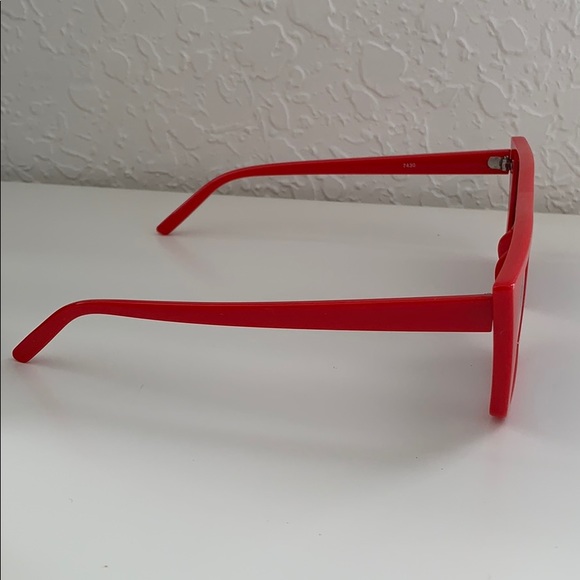 🆕 🆑SUNGLASSES - Picture 2 of 7